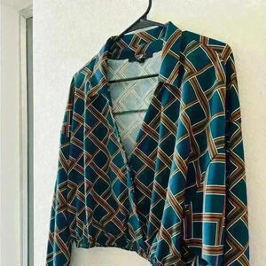 Pattern blouse